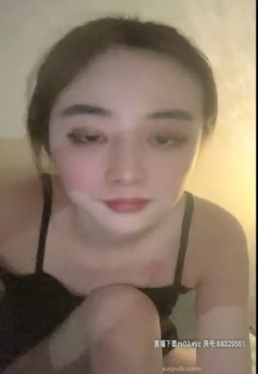 九分超高颜值19岁美少女，偶像明星级别颜值_吊打各路网红，刚发育好的奶子最可口，#黑丝_#女仆_罕见和男友啪啪.