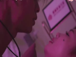 裸贷危机_学妹网贷无力偿还身体抵债被颜射孟若羽