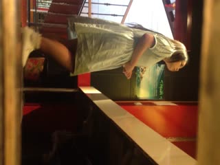 大胆坑神暗藏某酒店宴会厅女公厕连续TP各种类型妹子方便漂亮气质美女憋的直跺脚还有无毛一线天嫩B大饱眼福1080P原版